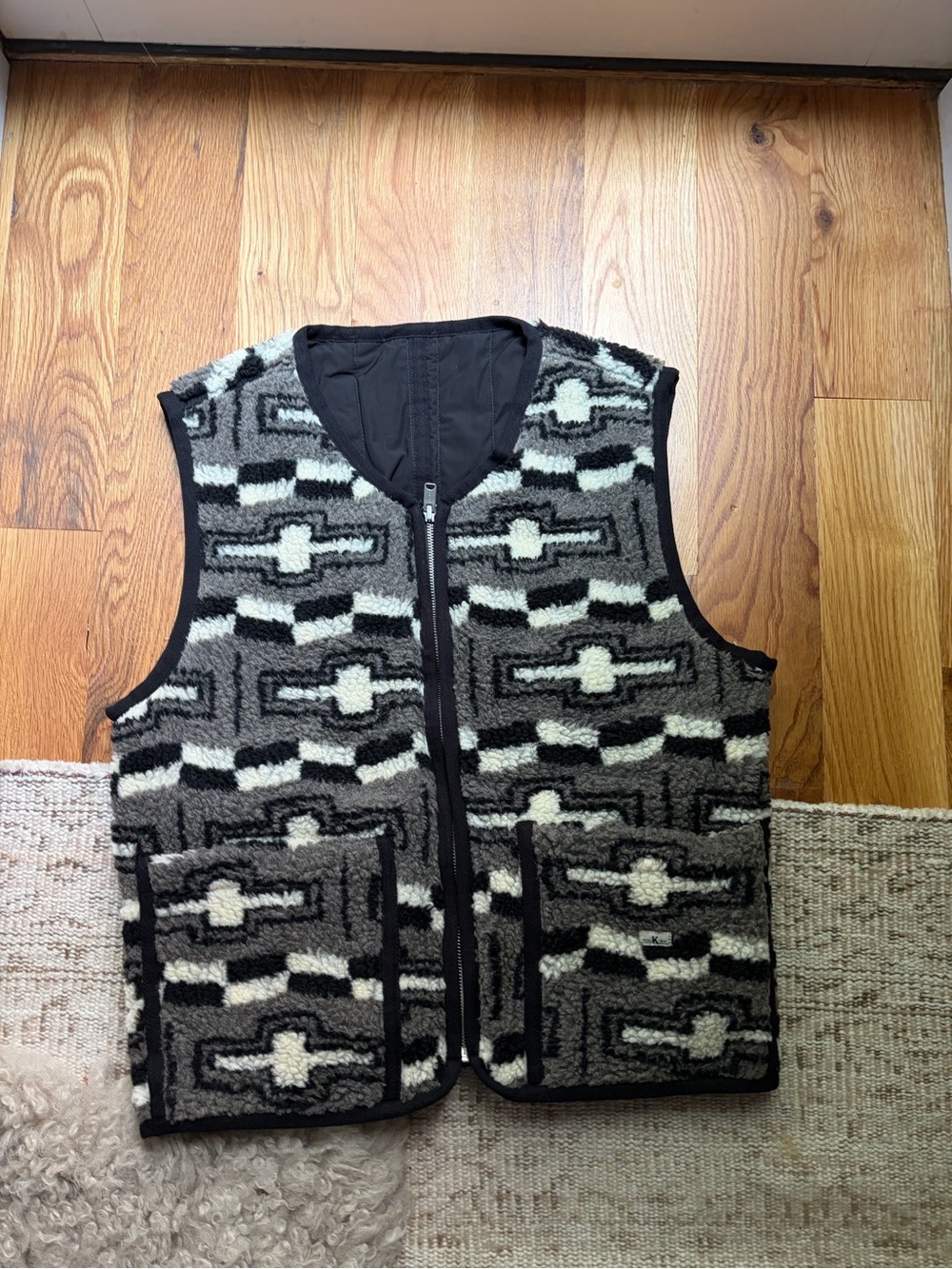 Knickerbocker Sherpa Reversible Vest